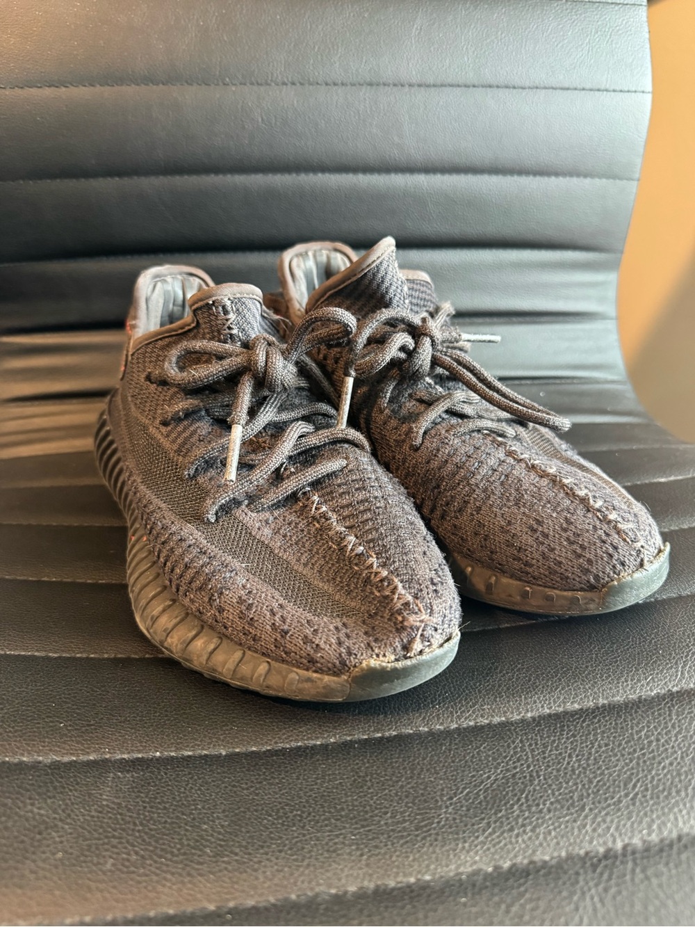 YEEZY BOOST 350V2 “LOW BLACK” NON-REFLECTIVE MENS SIZE 7